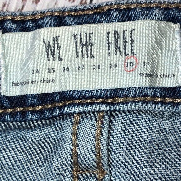 Free People front zip jean mini skirt. Size 30 - Picture 6 of 6